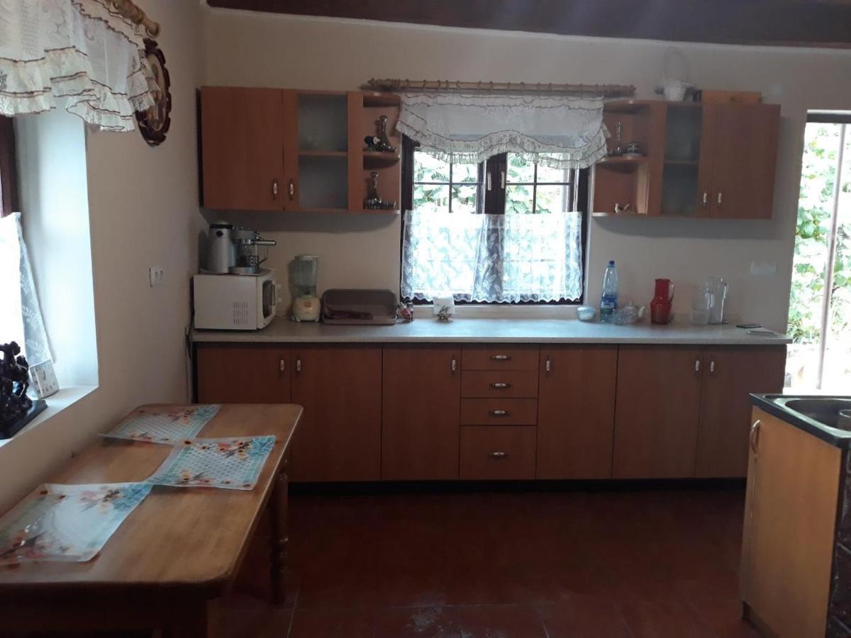 Котедж "Лісовий Затишок" Glubokoye Exterior photo